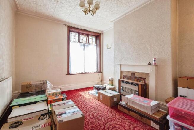 4 bed Semi-Detached for sale Image 5