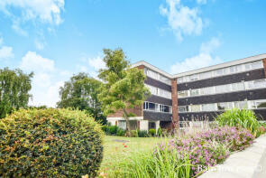 Flat 23, The Ridings, Romford Road, Chigwell IG7 4QY