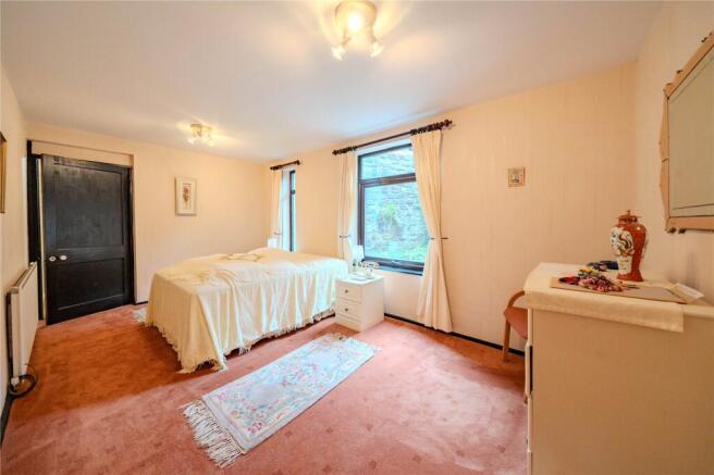 3 bed Detached for sale Image 4