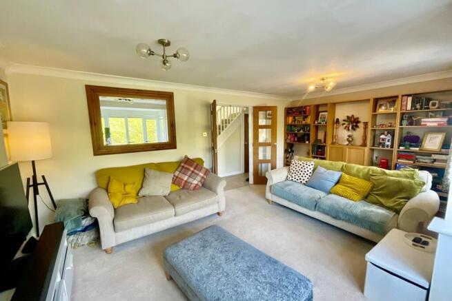 4 bed Detached for sale Image 7