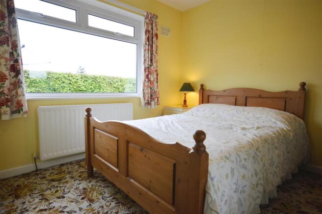 BEDROOM 2.jpg