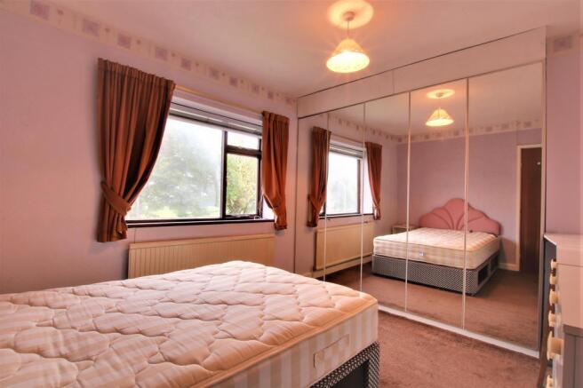 Bedroom 2 (Double)