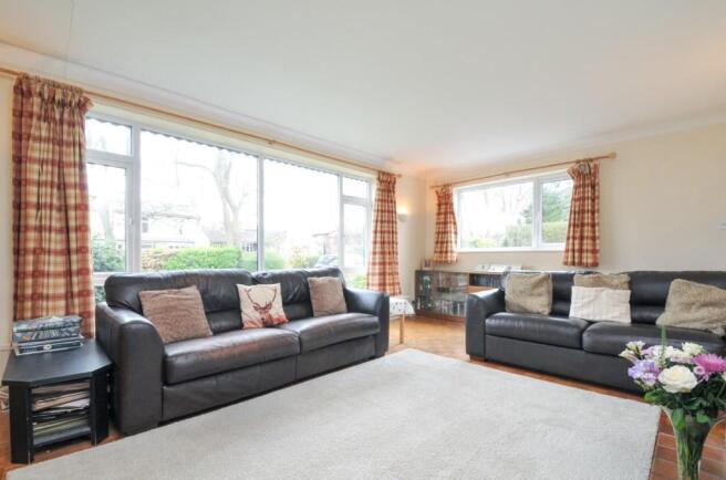 LivingRoom.jpg