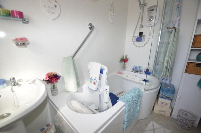 Photo 10