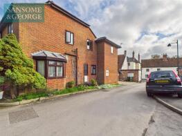 10, Phoenix Court, Newbury RG20 5PH