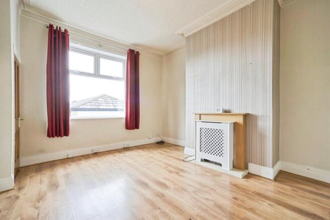 2 bed Terraced for sale Image 8
