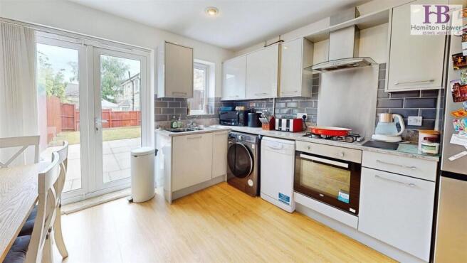 2 bed Semi-Detached for sale Image 5