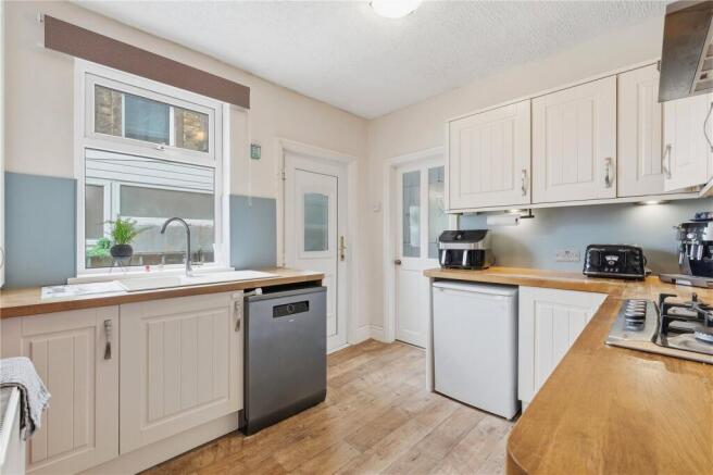 4 bed Terraced for sale Image 8