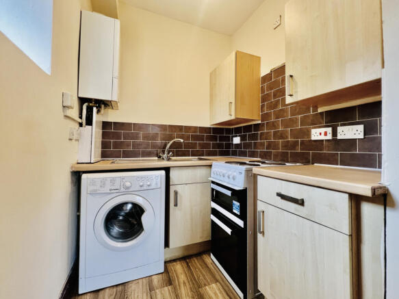 2 bed Duplex to rent Image 8