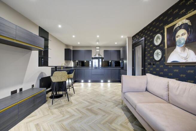 Living Room / Kitche