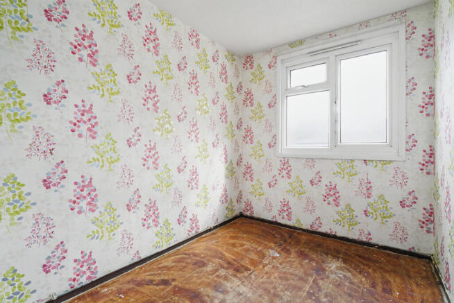 23 Woodstock Walk, Bradford, West Yorkshire, BD5 0TD