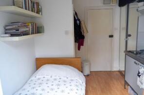 29, Weston Park, Hornsey, London N8 9SY