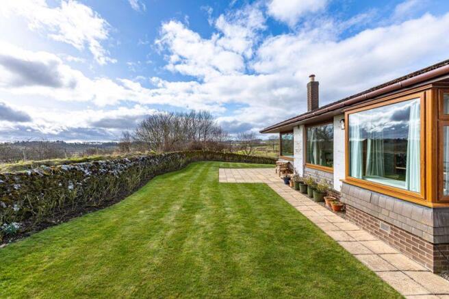 Garden & Views