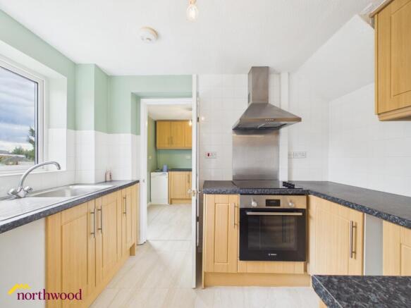 Blenheim Rise, Kings Sutton, OX17 photo 4