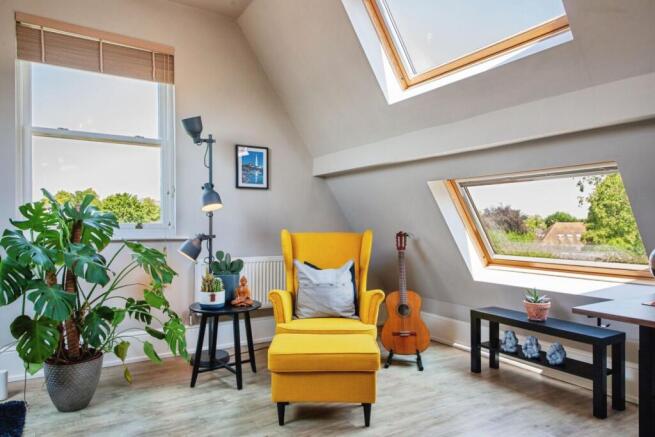 2 bed Apartment for sale Image 6