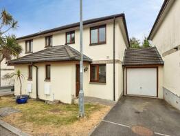 16, Chy Cober, Hayle TR27 4PA