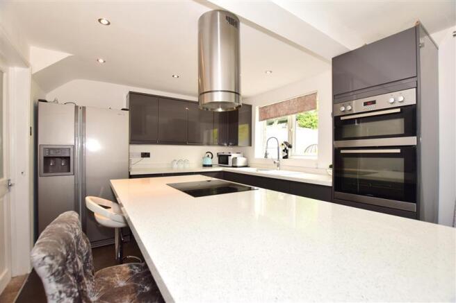 Kitchen/ Dining Room