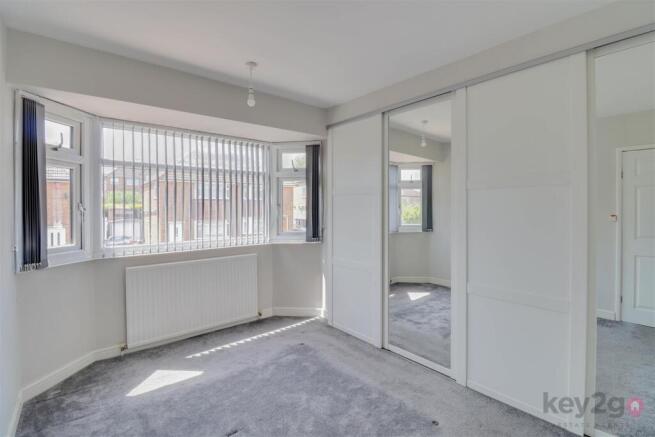 3 bed Semi-Detached to rent Image 11