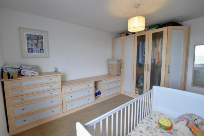 Bed 2.jpg