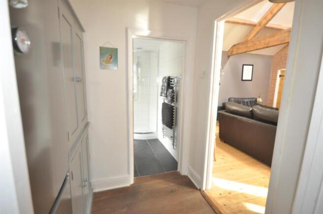 INNER HALLWAY/UTILITY AREA