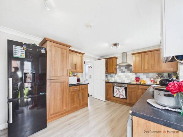 Kitchen/Dining Area