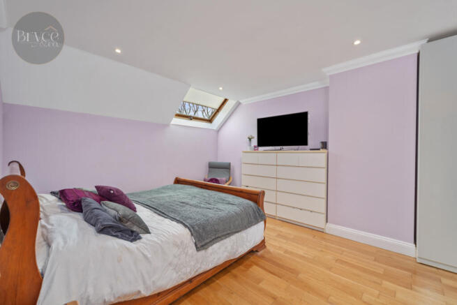 Haylett Lodge  -32