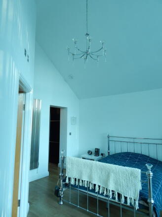 Bed1.JPG