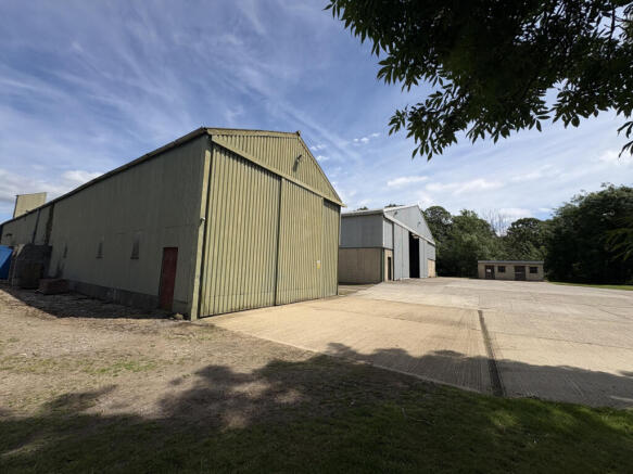 3 bed Farm House for sale Image 7