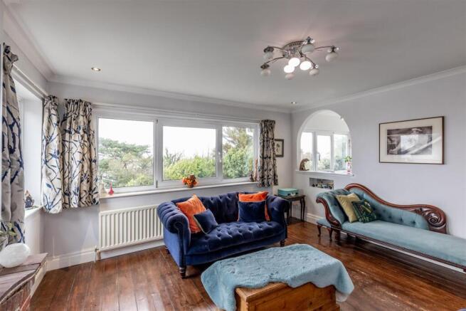 Denny View, Portishead Living Room 2.jpg