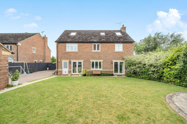 Rotherham Close, Cawston photo 4