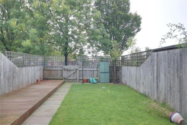 3 bed Terraced to rent Image 9