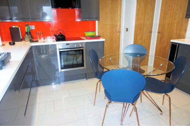 Kitchen / Breakfast