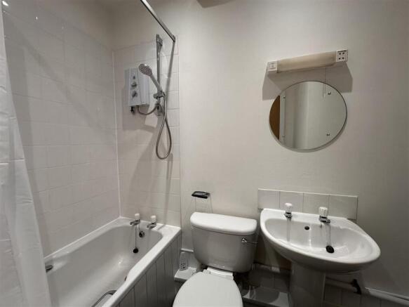 1 bed Flat to rent Image 5