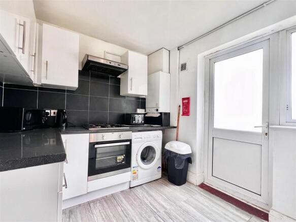 WhatsApp Image 2025-06-09 at 16.28.44_1431d8d1.jpg