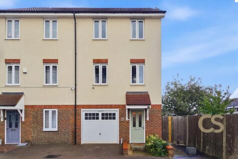 The Cedars, Broxbourne, Hertfordshire, EN10 6FX