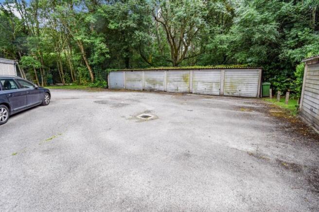 Garage Block