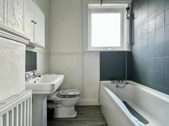 Schodield - Bathroom .JPG