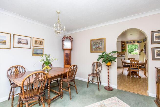 Dining Room.jpg