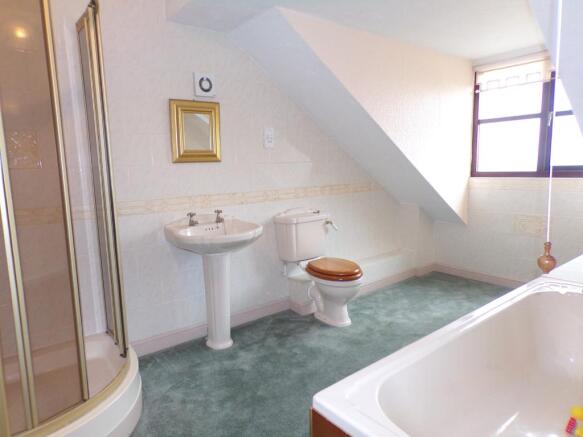 En-suite Bathroom