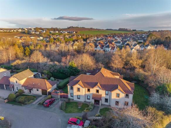 23 Braemar Gardens BF-2.JPG