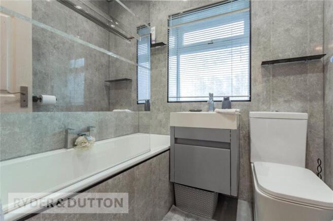 2 bed Semi-Detached for sale Image 11