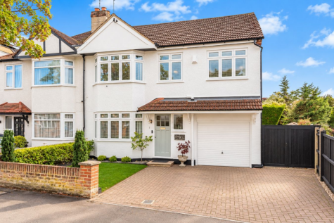 Templedene Avenue, Staines-upon-Thames, TW18