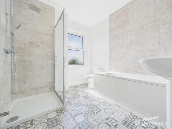 CAM02773G0-PR0289-STILL008