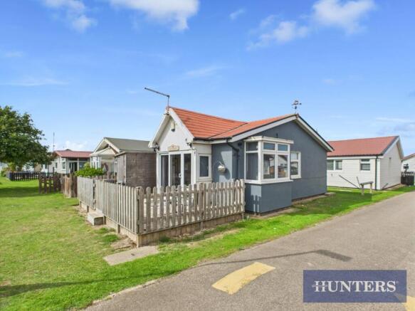 2 bed Chalet for sale Image 9