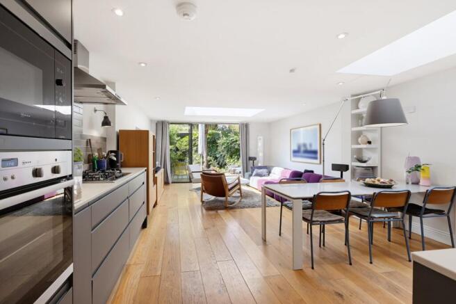 Kitchen/Dining