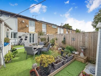 Neasden Close, Hull, HU8