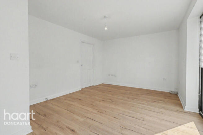 3 bed Terraced for sale Image 6