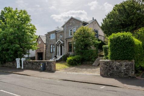 Treetops, Main Road, Langbank, PA14 6XP