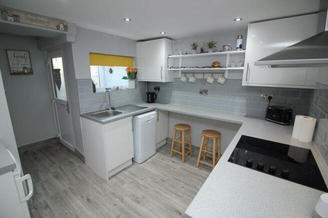 kitchen/breakfast room