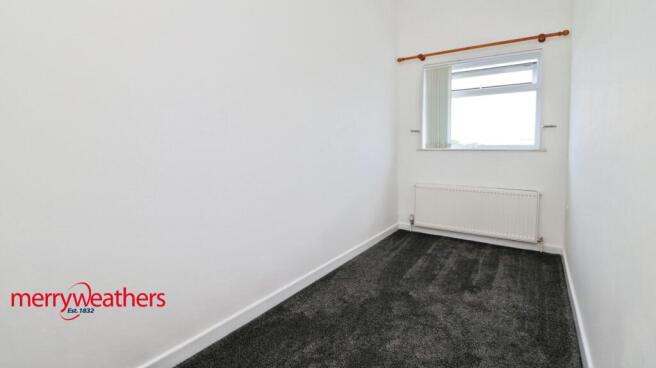 2 bed Terraced to rent Image 5